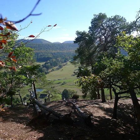 Un Dans La Vallee Apartment